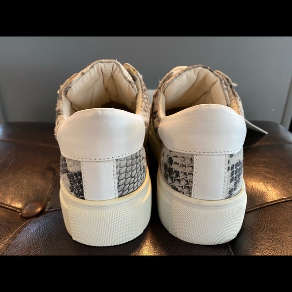 Myra Bag Leather Snakeskin Print Sneakers Size 6 NWT - Picture 6 of 9